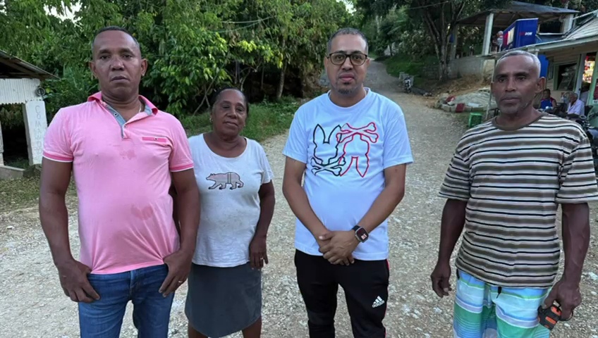 Continúa la reparación del camino La Ceibita–Los Naranjos